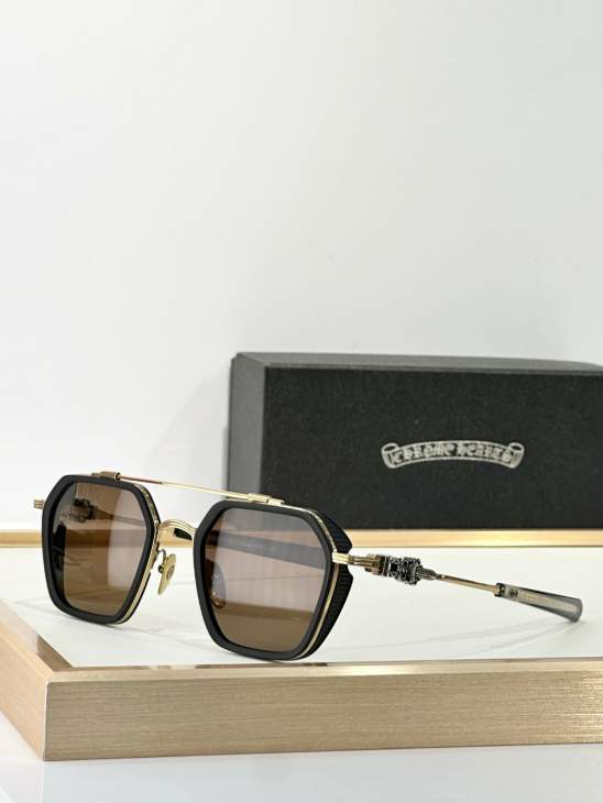 Picture of Chrome Hearts Sunglasses _SKUfw71516584fw